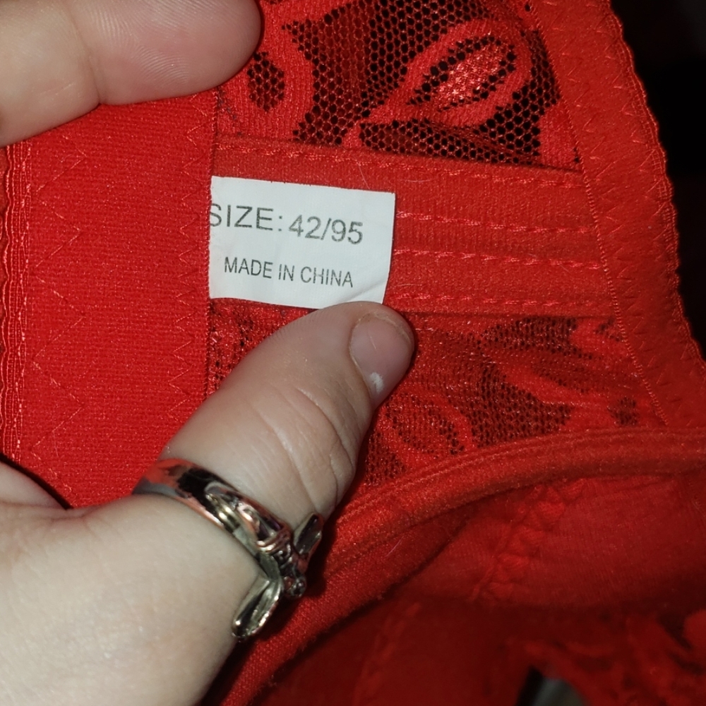 Lace Bras - Picture 5 of 5